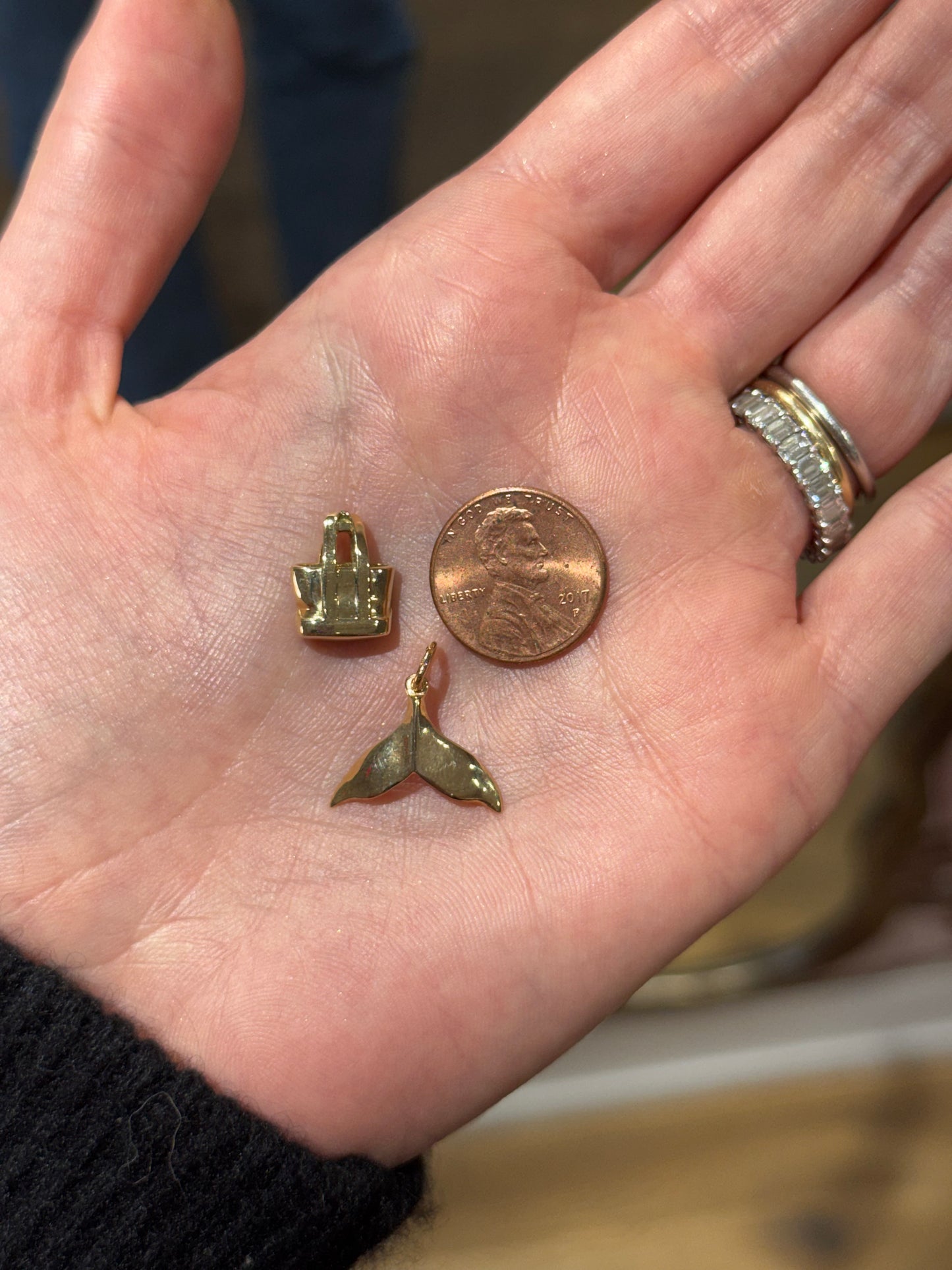 Solid Boat Tote Charm - Small