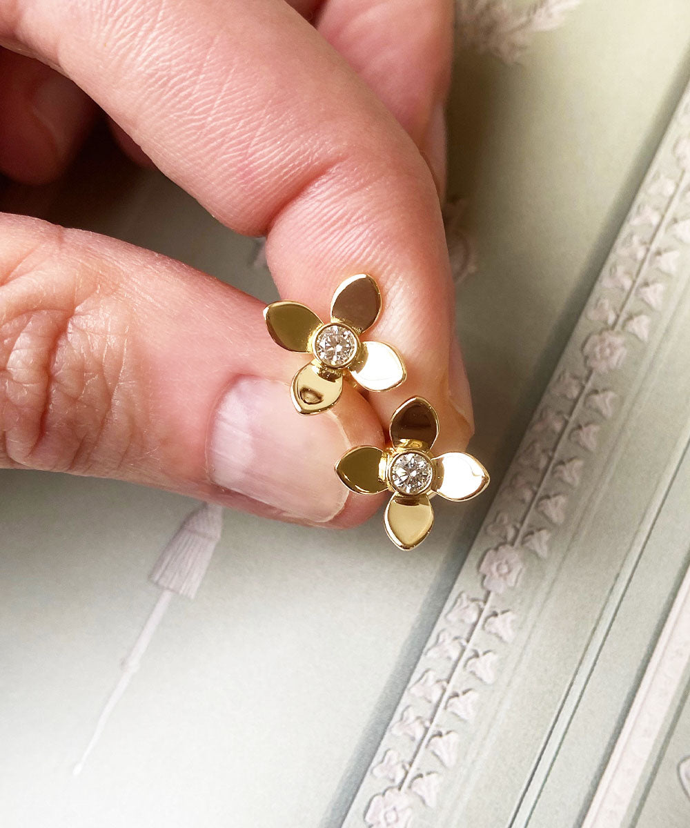 Medium Fleur Earrings with Diamonds