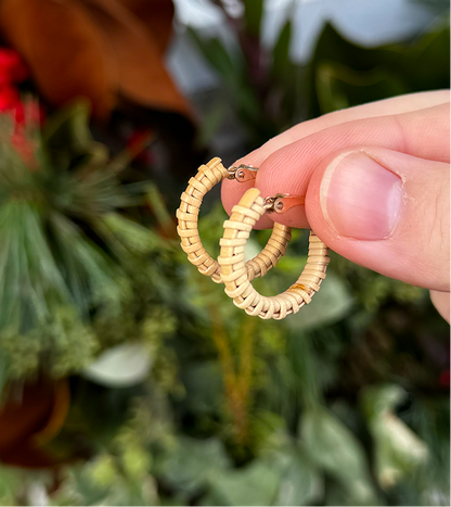 1/2" Woven Hoop Earrings