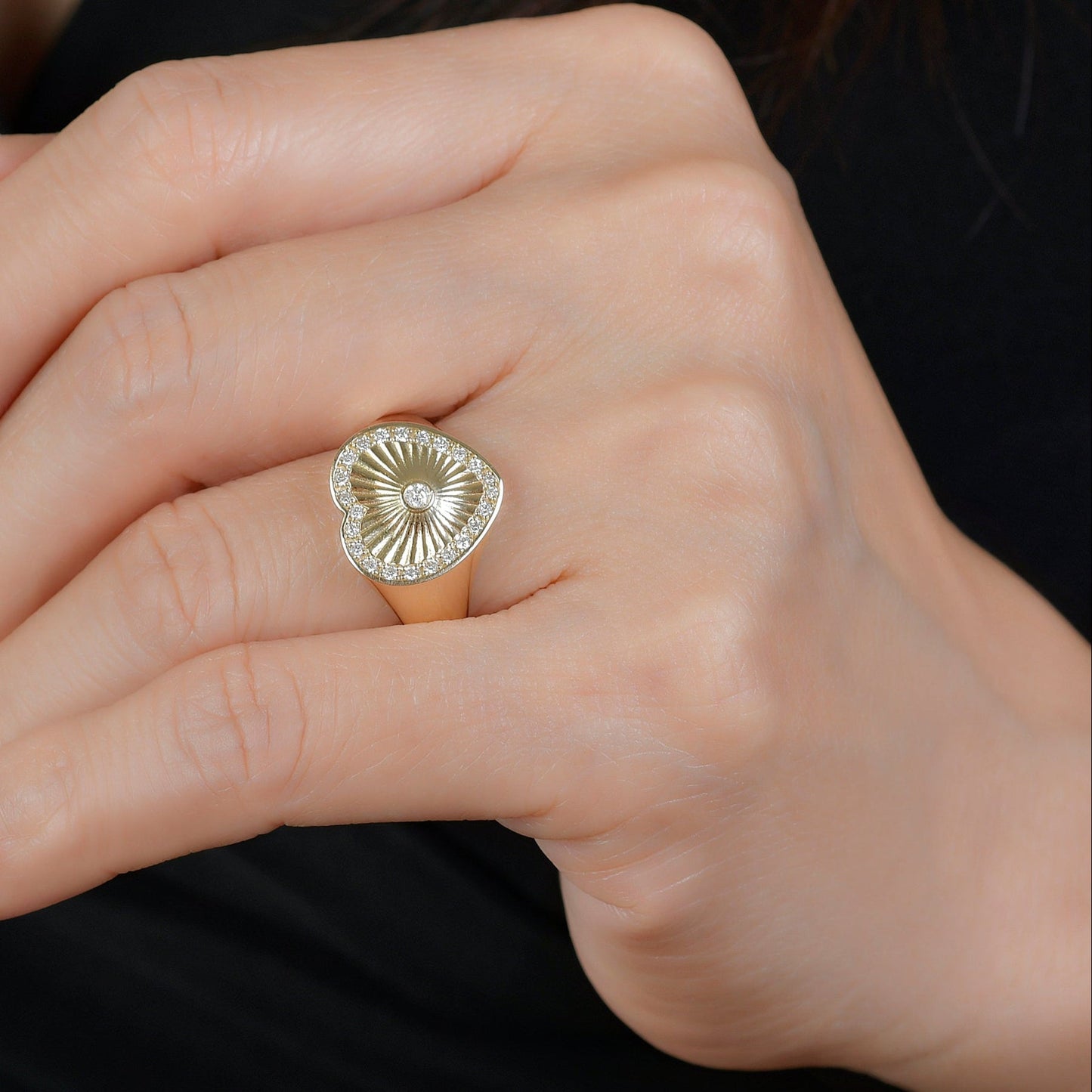 Cassandane Diamond Heart Signet Ring