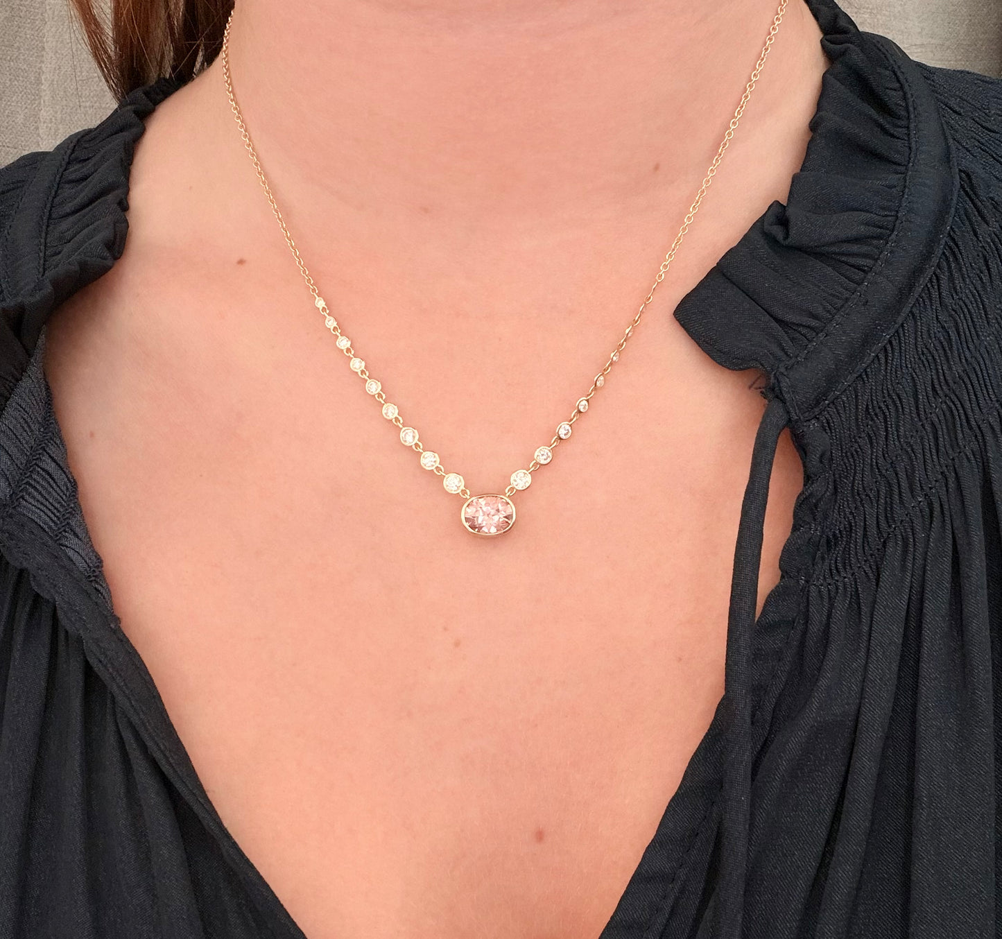 Bubbles Small Necklace with Pink Zircon