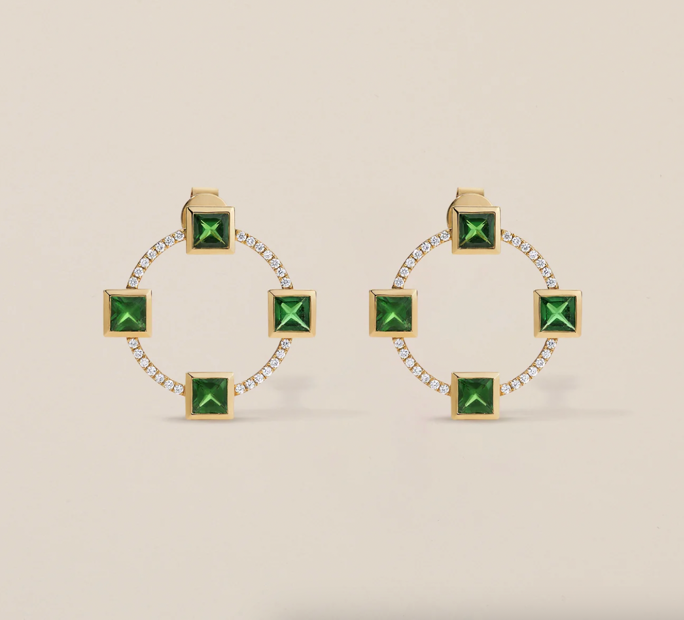 Club Earrings with Green Garnet